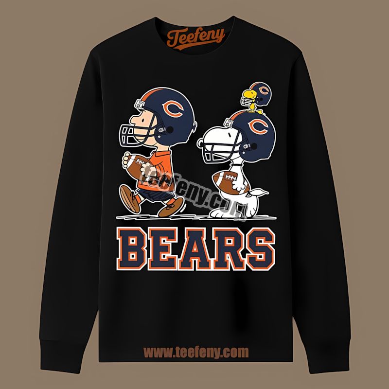 Chicago Bears Charlie Brown Snoopy Play Together Classic Long Sleeve Chicago Bears Charlie Brown Snoopy Play Together Classic Long Sleeve