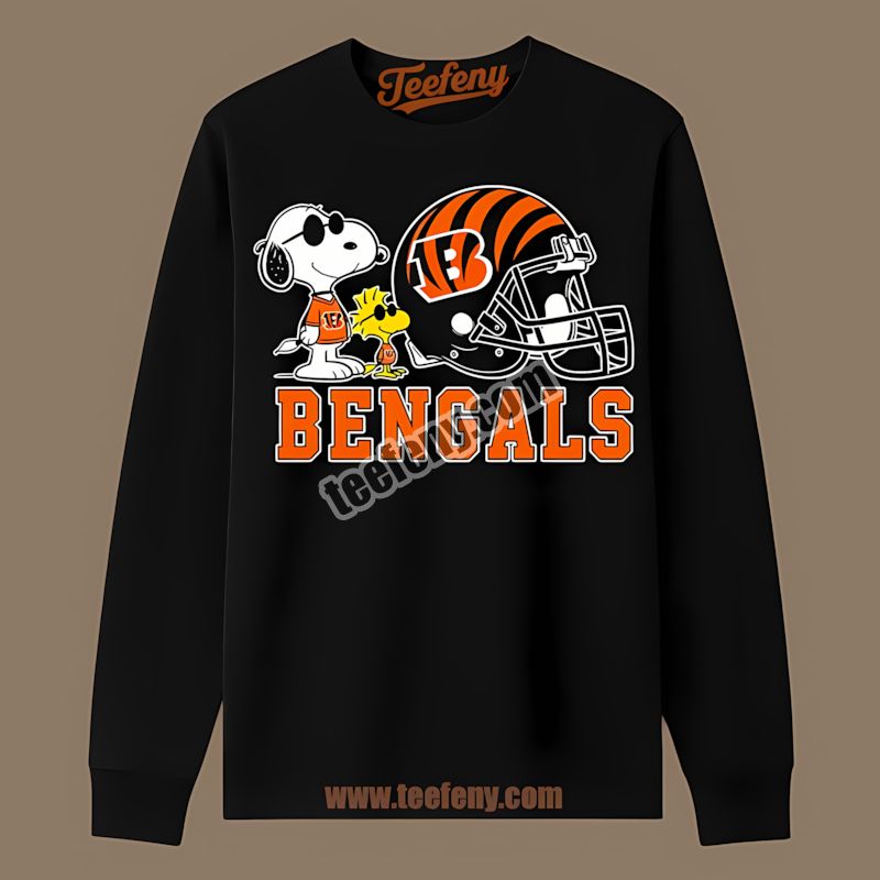 Cincinnati Bengals Helmet Vs Snoopy Woodstock Graphic Long Sleeve Cincinnati Bengals Helmet Vs Snoopy Woodstock Graphic Long Sleeve