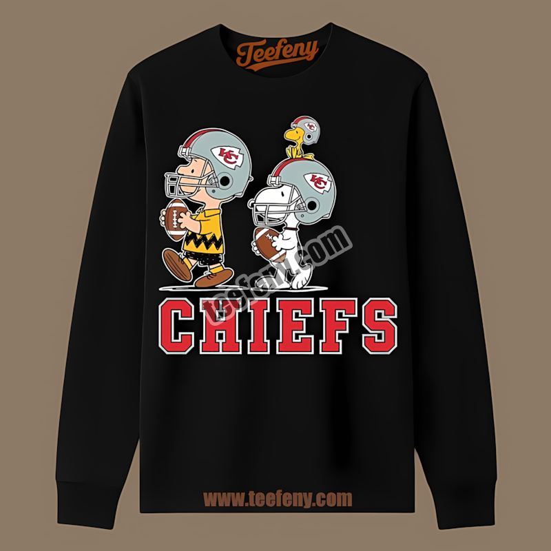 Kansas City Chiefs Charlie Brown And Snoopy Play Together Classic Long Sleeve Kansas City Chiefs Charlie Brown And Snoopy Play Together Classic Long Sleeve