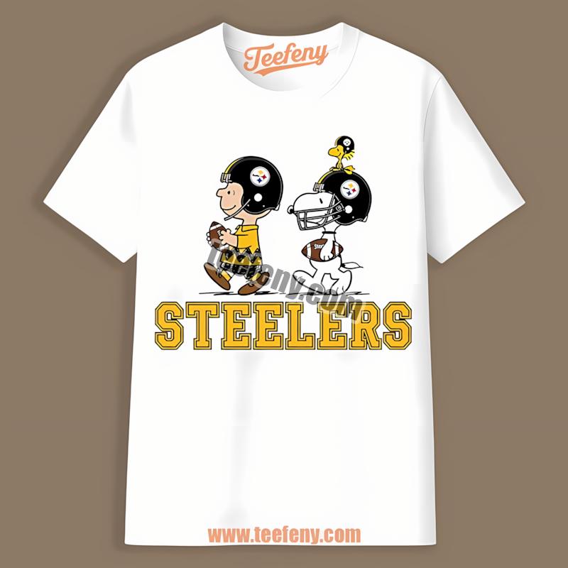 Charlie Brown And Snoopy Play For Pittsburgh Steelers Shirt
