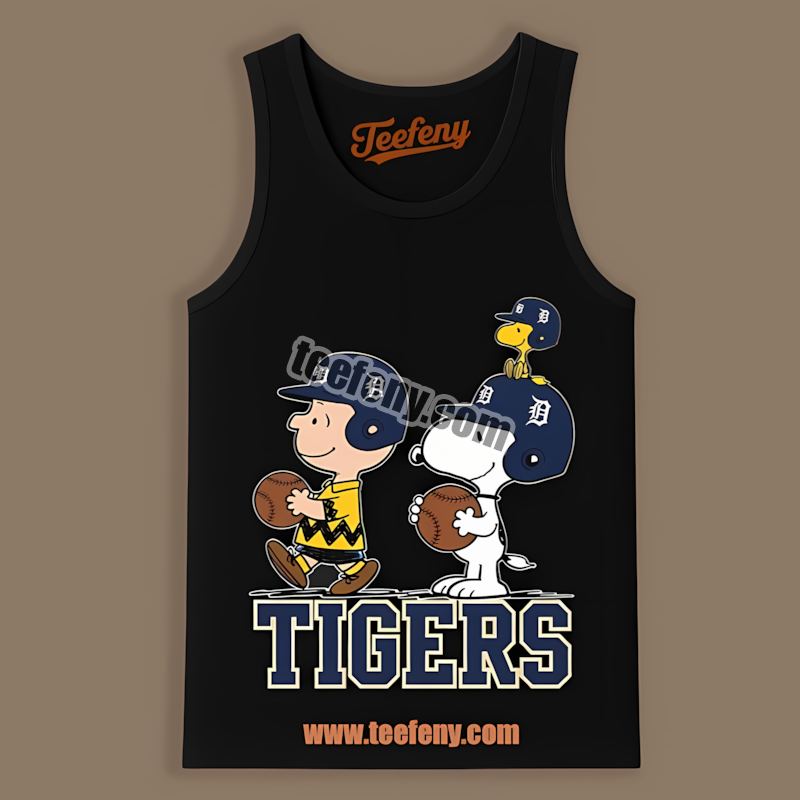 Charlie Brown Snoopy Play Together Detroit Tigers Vintage Tanktop Charlie Brown Snoopy Play Together Detroit Tigers Vintage Tanktop