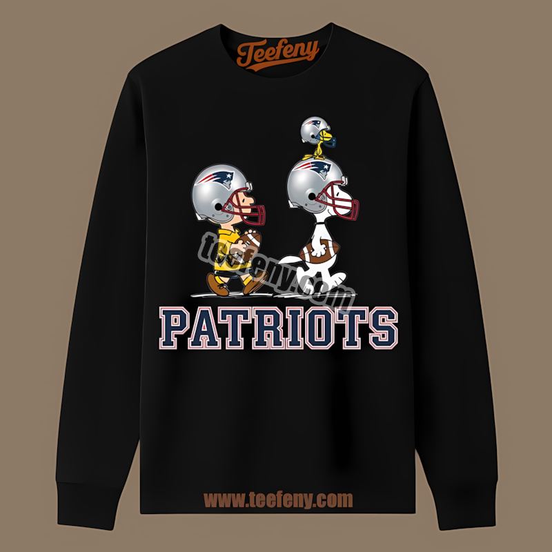 Charlie Brown Snoopy Play Together New England Patriots Cotton Long Sleeve Charlie Brown Snoopy Play Together New England Patriots Cotton Long Sleeve