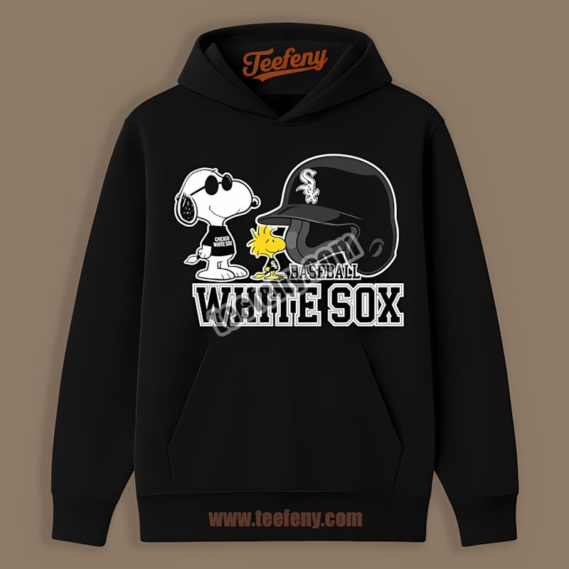 Chicago White Sox Helmet Vs Snoopy And Woodstock Printed Hoodie Chicago White Sox Helmet Vs Snoopy And Woodstock Printed Hoodie
