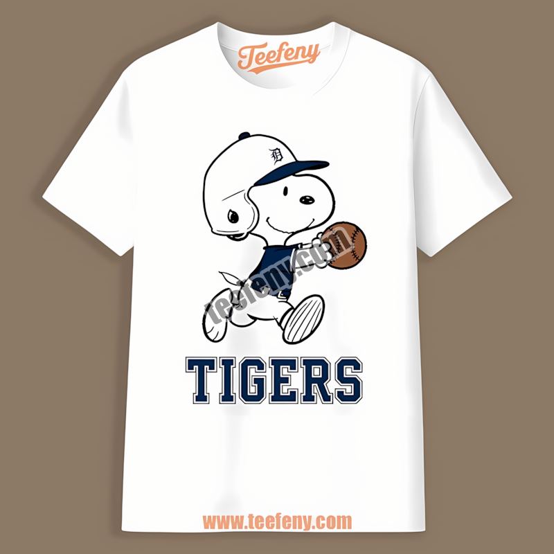 Detroit Tigers Snoopy Baseball Running Regular Shirt