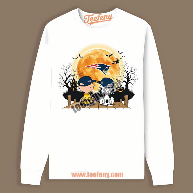 Halloween Charlie Brown Snoopy New England Patriots Retro Long Sleeve Halloween Charlie Brown Snoopy New England Patriots Retro Long Sleeve