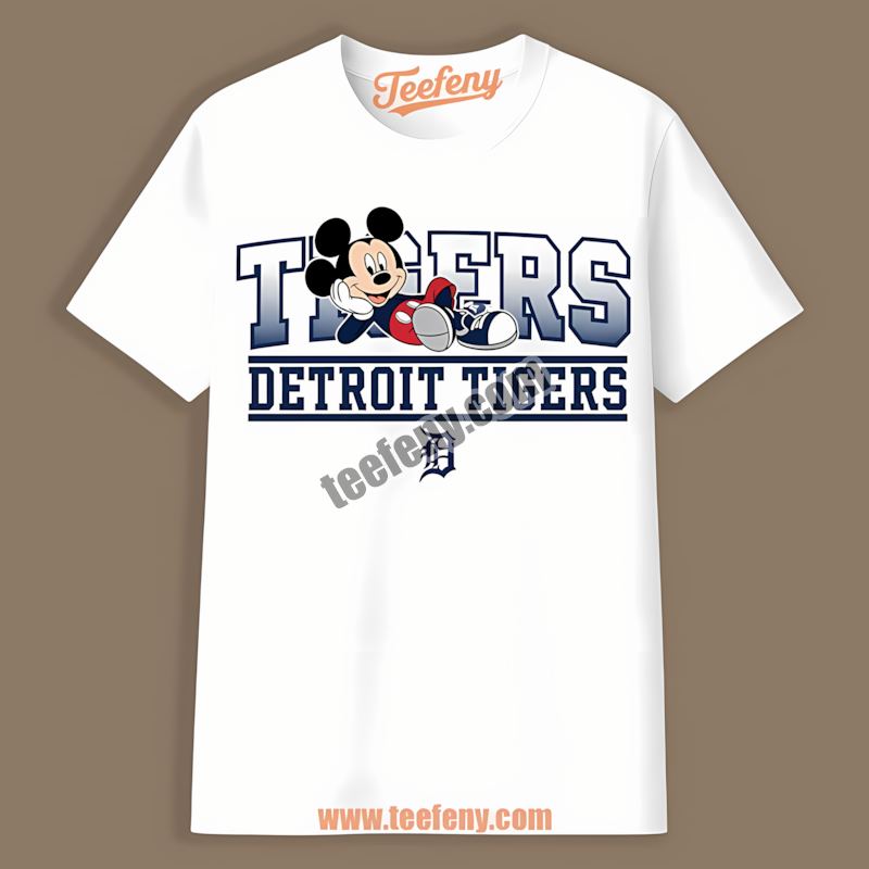 Mickey Mouse Relax Style Detroit Tigers Graphic Shirt