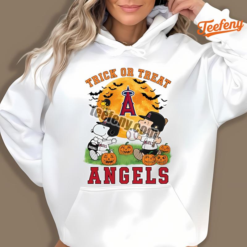 Los Angeles Angels Halloween Charlie Brown Snoopy Trick Or Treat Hoodie Los Angeles Angels Halloween Charlie Brown Snoopy Trick Or Treat Hoodie