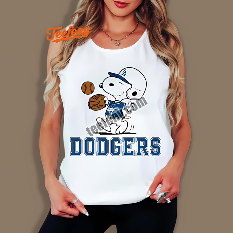 Los Angeles Dodgers Snoopy Baseball Running Pose Tanktop Los Angeles Dodgers Snoopy Baseball Running Pose Tanktop