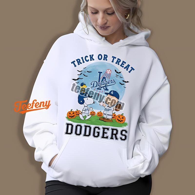 Los Angeles Dodgers Trick Or Treat Charlie Brown Halloween Hoodie Los Angeles Dodgers Trick Or Treat Charlie Brown Halloween Hoodie