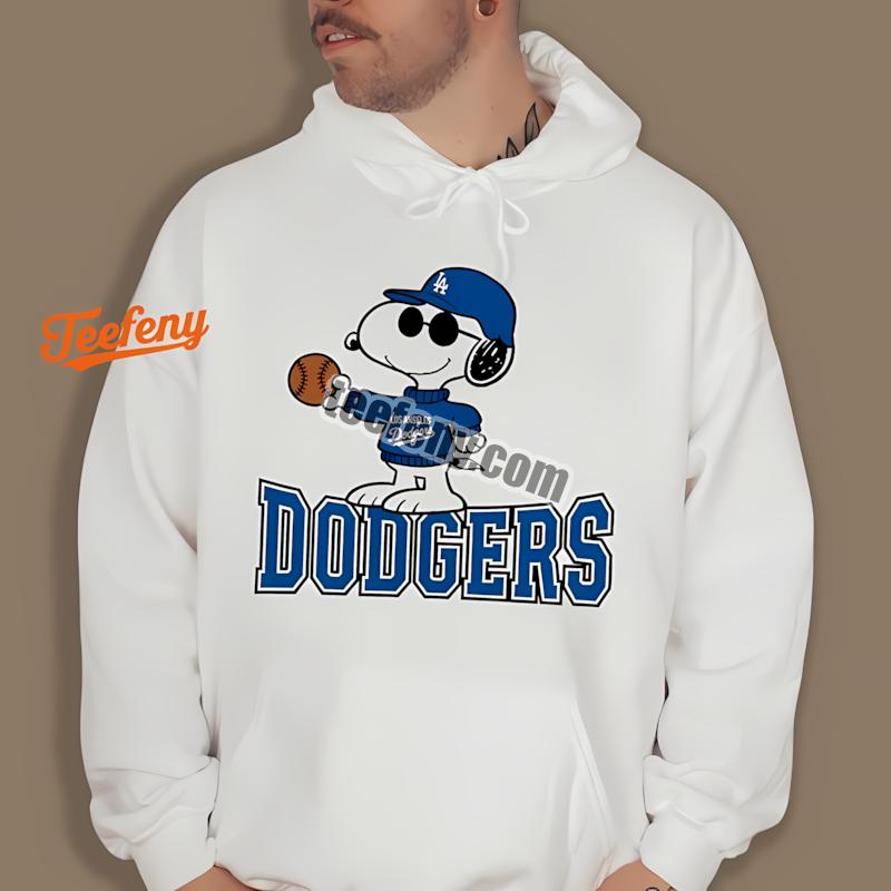 Los Angeles Dodgers Vs Cool Snoopy Cartoon Hoodie Los Angeles Dodgers Vs Cool Snoopy Cartoon Hoodie