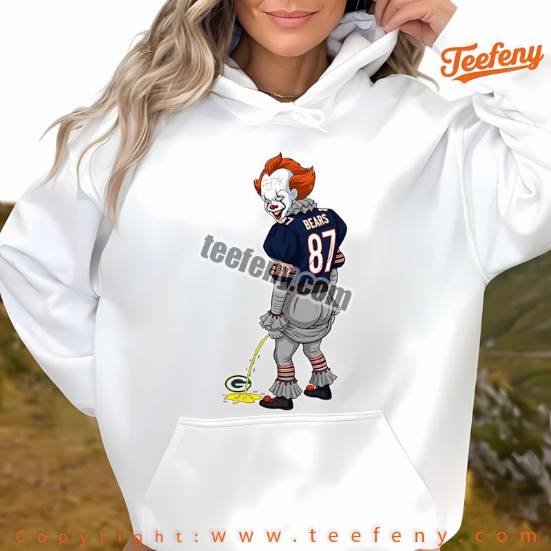 Chicago Bears Pennywise Packers Halloween Rivalry Hoodie Holiday Chicago Bears Pennywise Packers Halloween Rivalry Hoodie Holiday